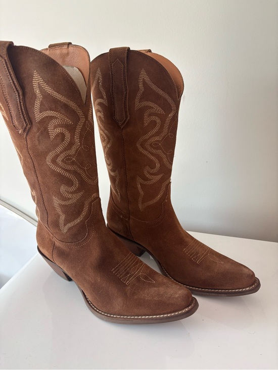 Dingo Shoes - dingo Brown Suede Western Booties with Embroidered Detail